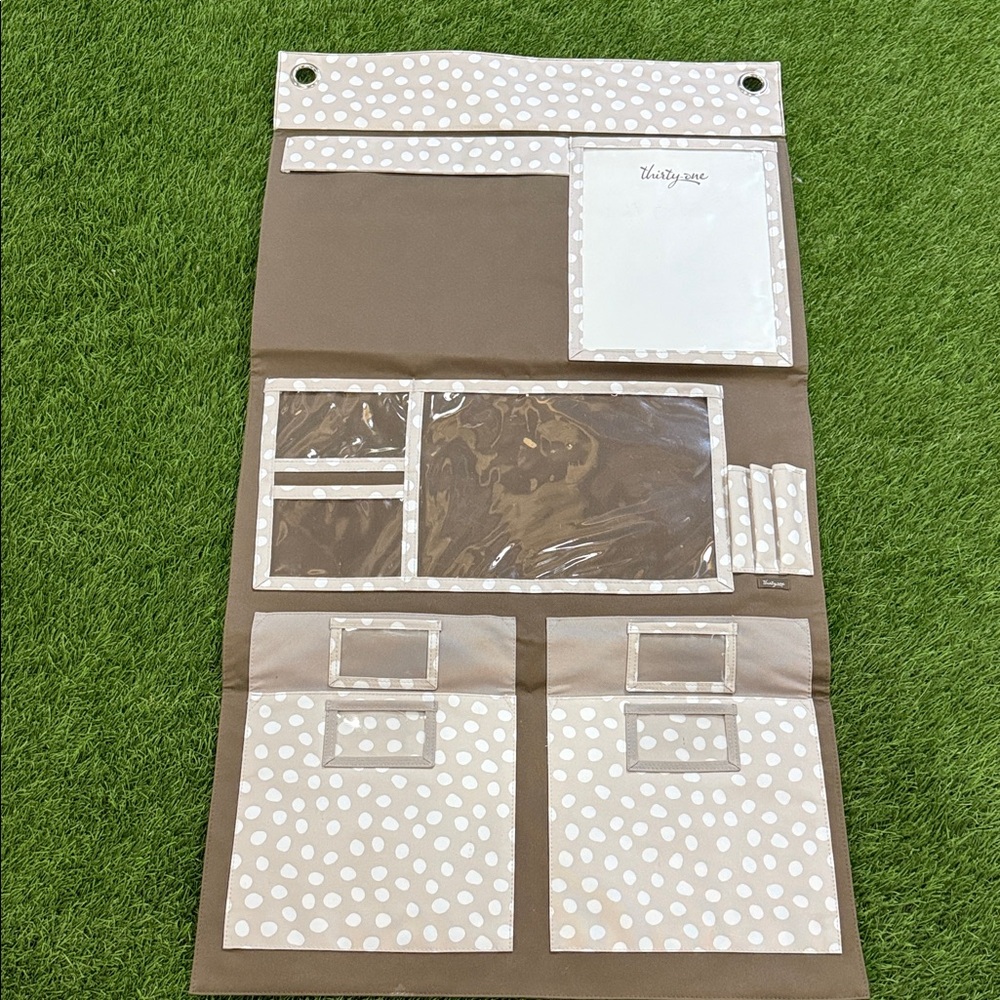Discontinued Thirty-One hanging wall organizer /brown and tan polka-dot pattern.